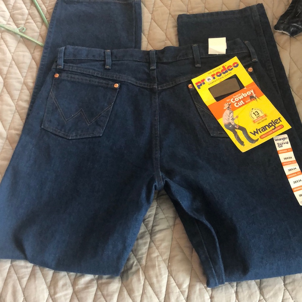 Jeans - Picture 2 of 2